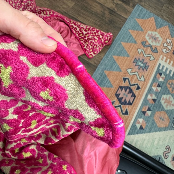 Neiman Marcus duvet cover - Picture 7 of 7